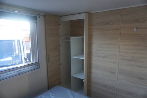 Rangement chambre parentale du mobil home neuf 2 chambres IRM Azal&eacute;e 2021