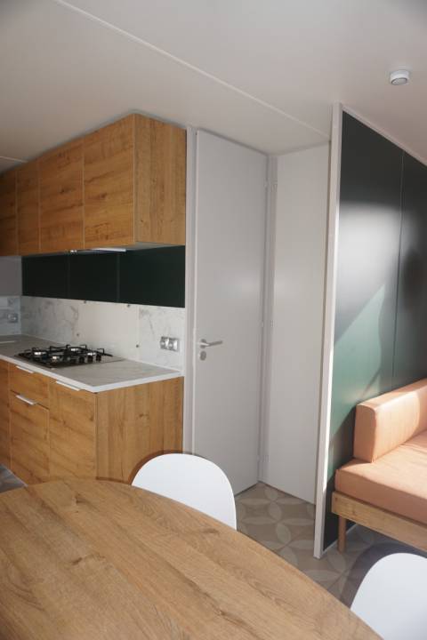 Int&eacute;rieur du mobil home neuf 2022 2 chambres O'Hara 844