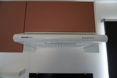 Hotte aspirante du mobil home neuf IRM Super Mercure 2022 sur parcelle en camping