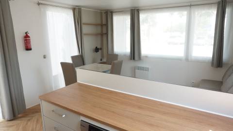 Intérieur du mobil home IRM HABITAT Rêve d'été 2022 - 2 chambres