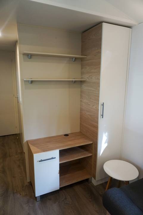 Meuble tv du mobil home résidentiel IRM Luminosa 2019 - 3 chambres
