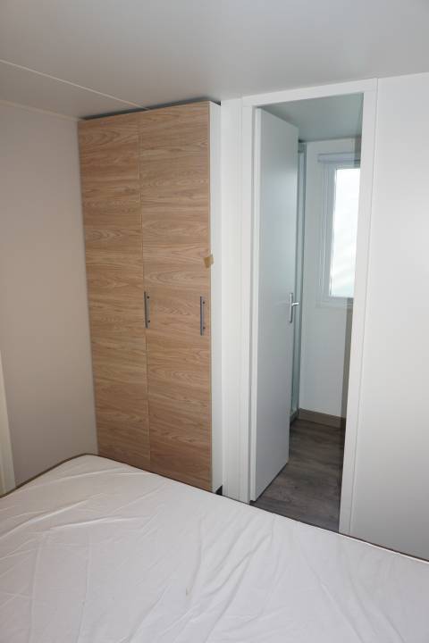 Chambre parentale du mobil home résidentiel IRM Luminosa 2019 - 3 chambres