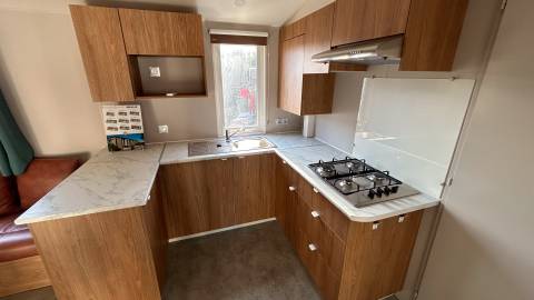 Cuisine du mobil home IRM HABITAT Violette 2024 - 3 chambres