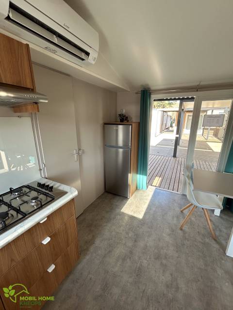 Cuisine du mobil home IRM HABITAT Violette 2024 - 3 chambres