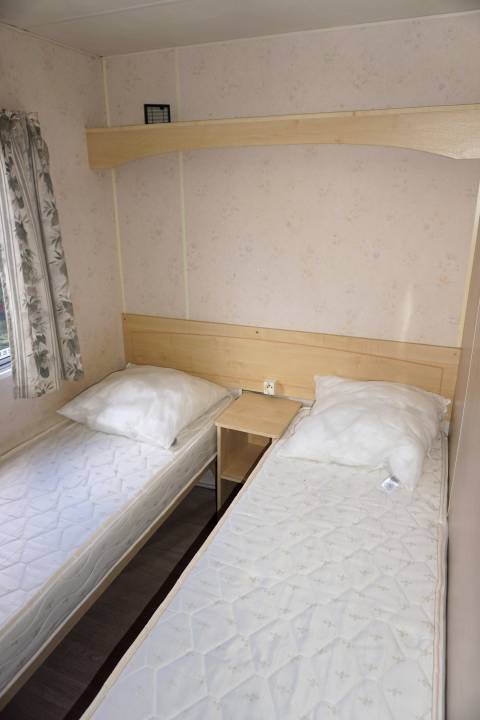 Chambre double du mobil home BK BLUEBIRD Conquest 2003 - 3 chambres