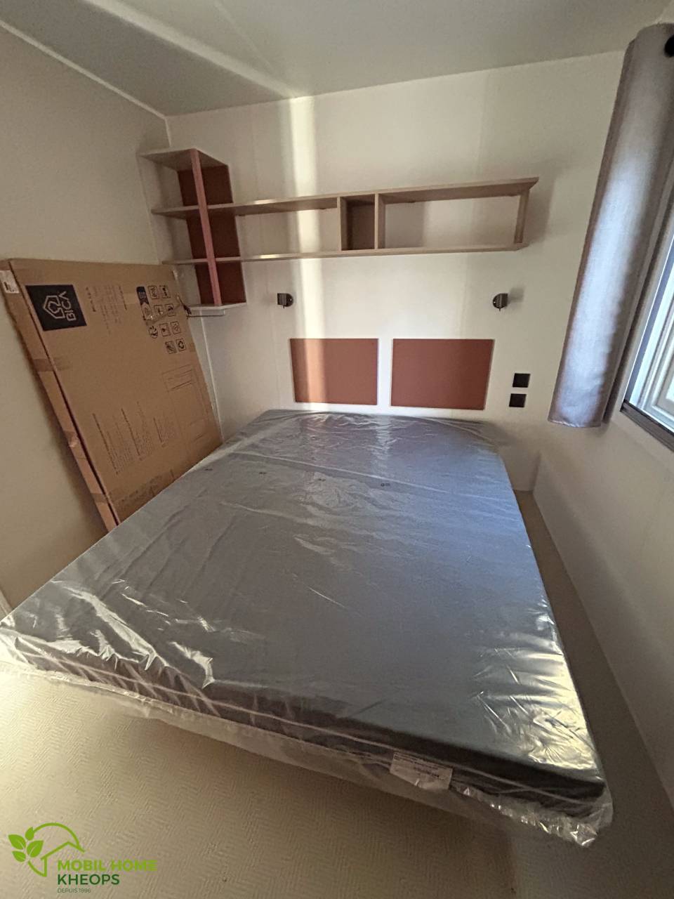 Chambre parentale du mobil home Neuf IRM Super Mercure 2022 2 chambres